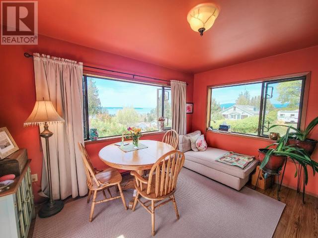 7160 Jordan Street, House detached with 3 bedrooms, 2 bathrooms and 1 parking in Powell River BC | Image 6