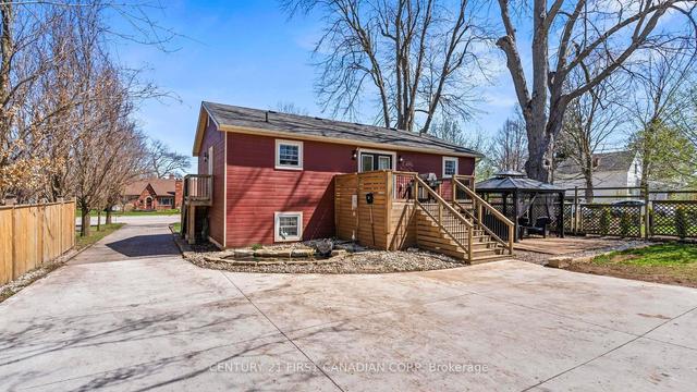 108 Main St, House detached with 2 bedrooms, 2 bathrooms and 12 parking in Southwest Middlesex ON | Image 19