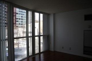 404 - 24 Wellesley St W, Condo with 1 bedrooms, 1 bathrooms and 1 parking in Toronto ON | Image 3