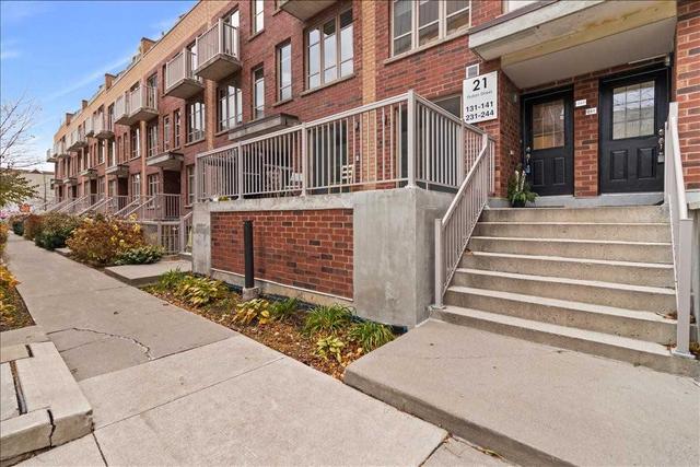 243 - 21 Ruttan St, Townhouse with 3 bedrooms, 2 bathrooms and 1 parking in Toronto ON | Image 21