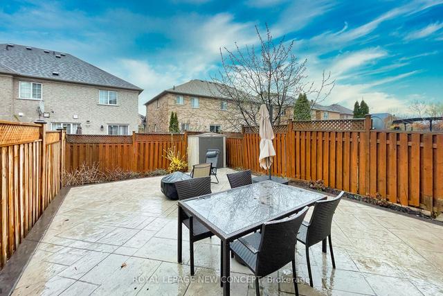 3208 Carabella Way, House semidetached with 4 bedrooms, 4 bathrooms and 3 parking in Mississauga ON | Image 32