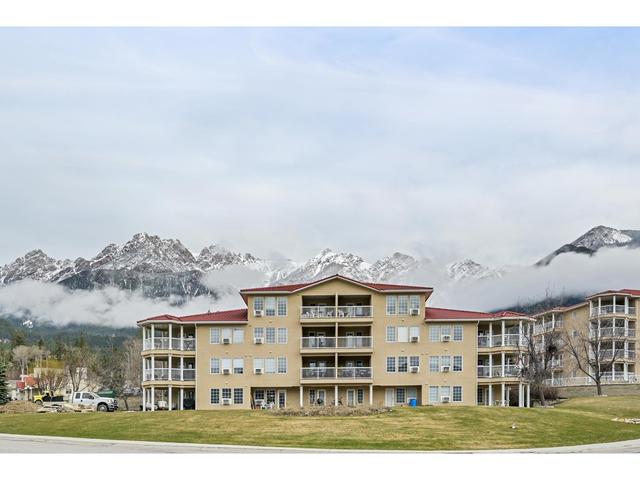 5011a - 5052 Riverview Road, Condo with 1 bedrooms, 1 bathrooms and null parking in East Kootenay F BC | Image 3