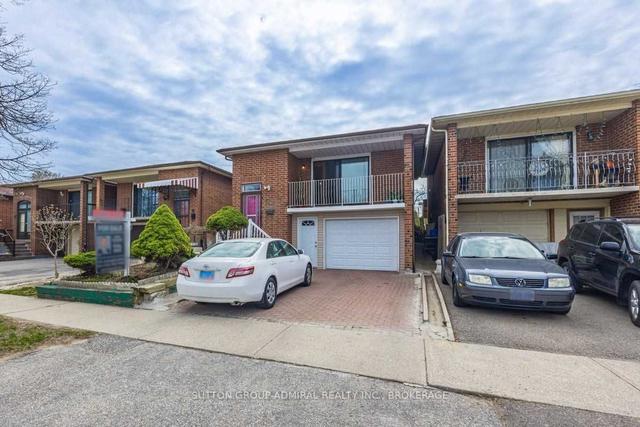 51 Riviera Dr, House detached with 4 bedrooms, 3 bathrooms and 5 parking in Vaughan ON | Image 1