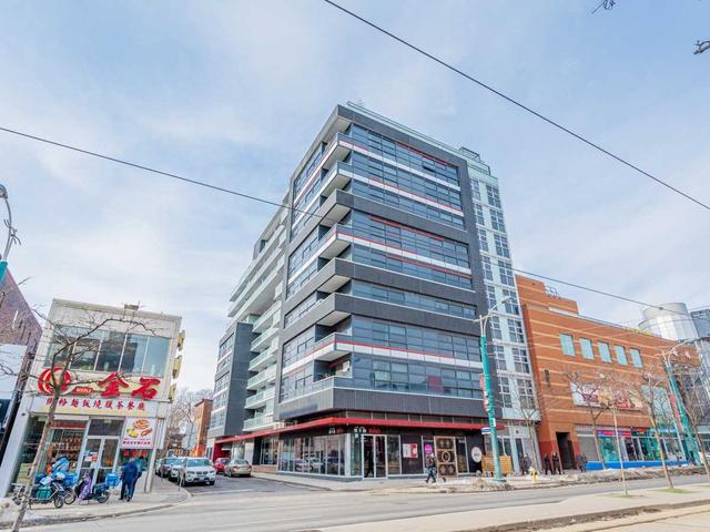 310 - 10 Willison Sq, Condo with 3 bedrooms, 2 bathrooms and 0 parking in Toronto ON | Image 1