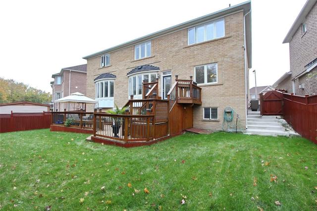 12 Cosmo Crt, House detached with 5 bedrooms, 6 bathrooms and 6 parking in Brampton ON | Image 33