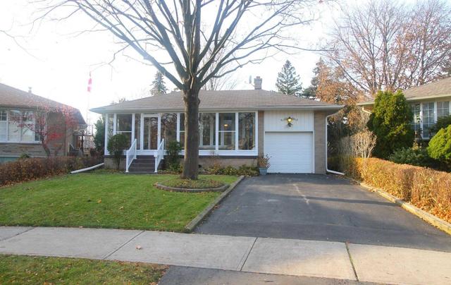 44 Gracey Blvd, House detached with 3 bedrooms, 2 bathrooms and 2 parking in Toronto ON | Image 1