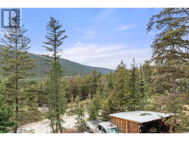 1809 Cardinal Creek Road, House detached with 3 bedrooms, 2 bathrooms and 1 parking in Central Okanagan BC | Image 32