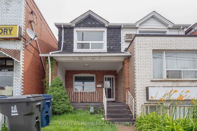 2023 Dufferin St, House semidetached with 3 bedrooms, 2 bathrooms and 3 parking in Toronto ON | Image 1