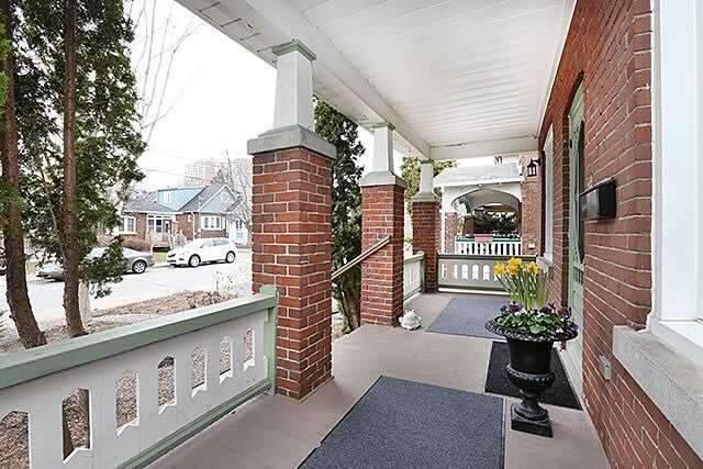 81 Rosevear Ave, House detached with 2 bedrooms, 3 bathrooms and 2 parking in Toronto ON | Image 2