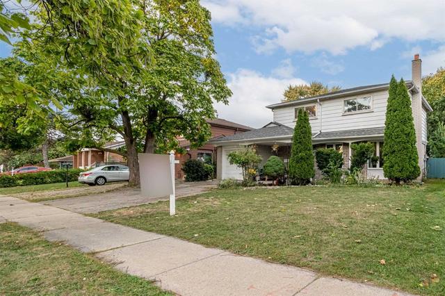 402 Silverstone Dr W, House detached with 4 bedrooms, 3 bathrooms and 3 parking in Toronto ON | Image 12