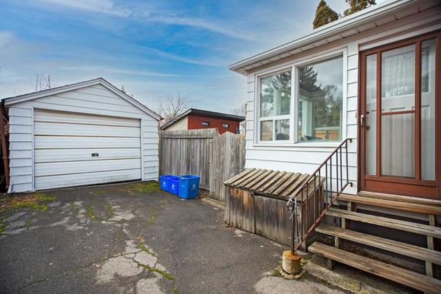 277 Homewood Ave, House detached with 3 bedrooms, 2 bathrooms and 2 parking in Hamilton ON | Image 27