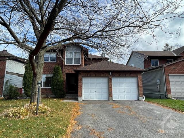 51 Hewitt Way, House detached with 4 bedrooms, 3 bathrooms and 4 parking in Ottawa ON | Card Image