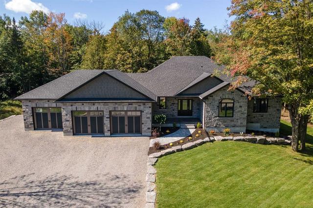 439 Bulmers Rd, House detached with 4 bedrooms, 4 bathrooms and 12 parking in Kawartha Lakes ON | Image 1