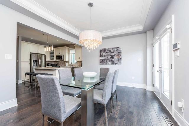 3691 Banff Crt, House semidetached with 3 bedrooms, 4 bathrooms and 3 parking in Mississauga ON | Image 8