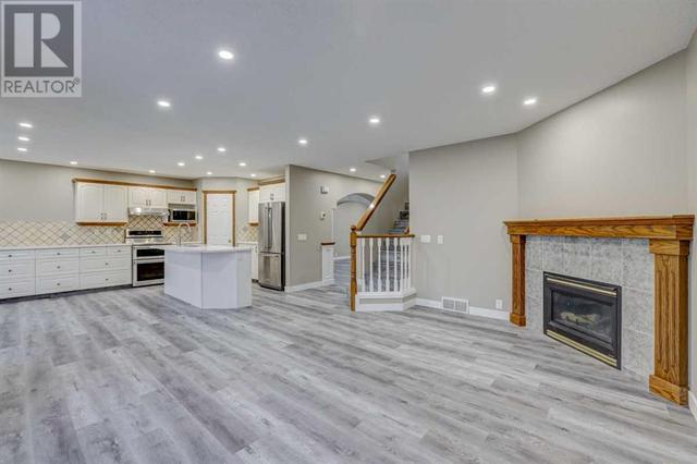 12530 Douglas Woods Road Se, House detached with 5 bedrooms, 3 bathrooms and 2 parking in Calgary AB | Image 18