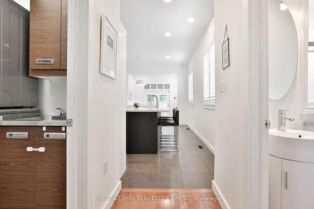 93 Northcote Ave, House attached with 3 bedrooms, 2 bathrooms and 2 parking in Toronto ON | Image 3