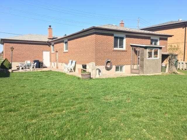 127 Cactus Ave, House detached with 3 bedrooms, 4 bathrooms and 3 parking in Toronto ON | Image 18