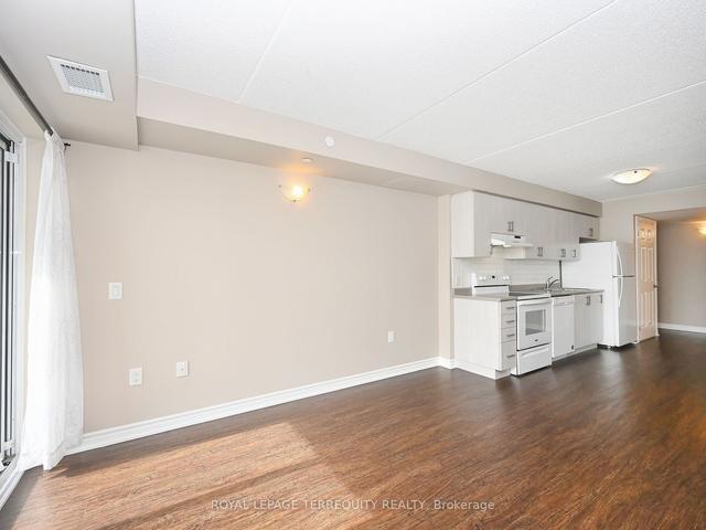 605 - 716 Main St E, Condo with 2 bedrooms, 2 bathrooms and 1 parking in Milton ON | Image 5