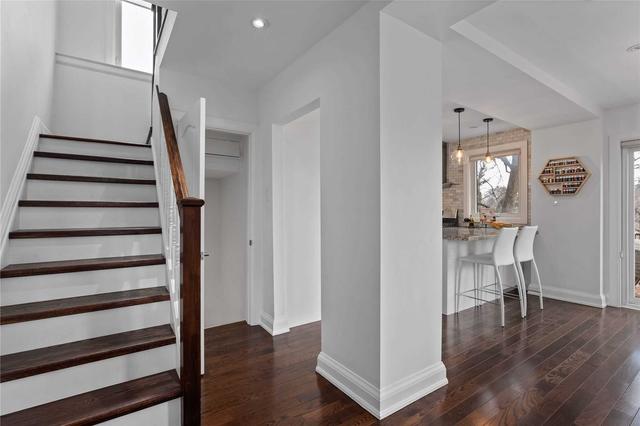 65 Tilden Cres, House detached with 3 bedrooms, 3 bathrooms and 3 parking in Toronto ON | Image 6