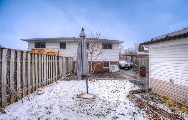 74 Markwood Drive, House semidetached with 4 bedrooms, 2 bathrooms and 3 parking in Kitchener ON | Image 17