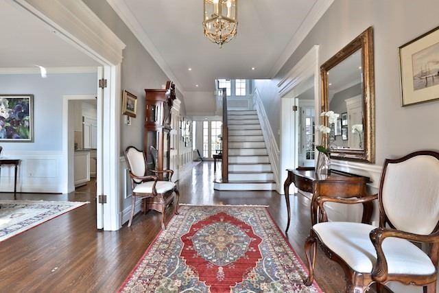9 Drumsnab Rd, House detached with 5 bedrooms, 5 bathrooms and 4 parking in Toronto ON | Image 2