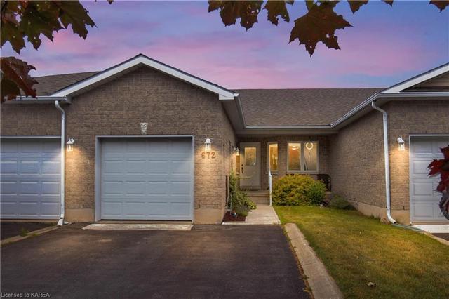 672 Millwood Drive, House attached with 2 bedrooms, 2 bathrooms and 3 parking in Kingston ON | Image 1