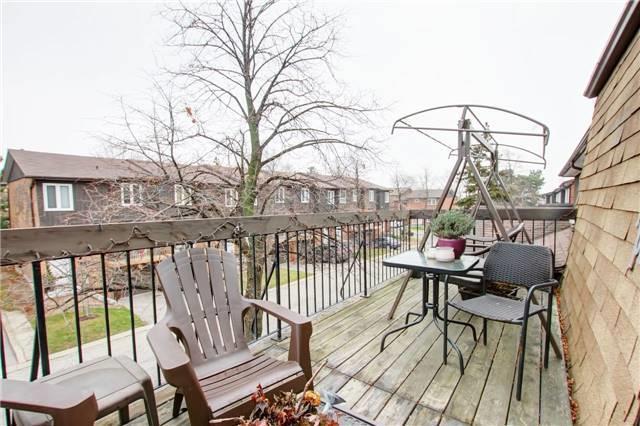 2 - 750 Burnhamthorpe Rd E, Townhouse with 3 bedrooms, 2 bathrooms and 2 parking in Mississauga ON | Image 10