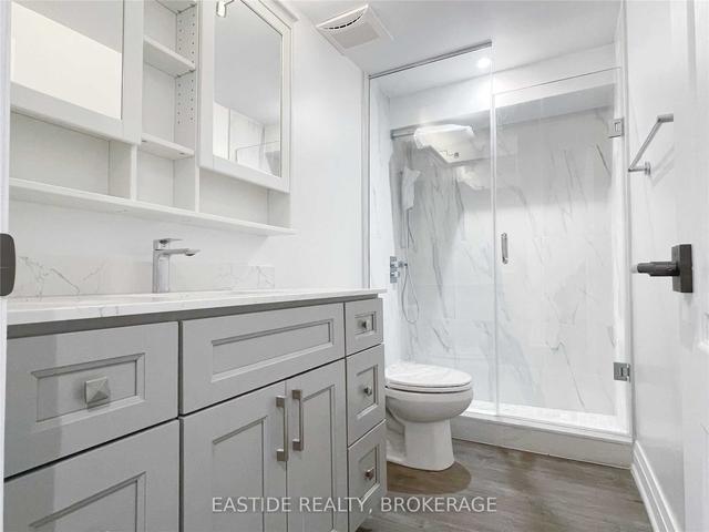 75 Bedle Ave, House semidetached with 3 bedrooms, 2 bathrooms and 1 parking in Toronto ON | Image 2