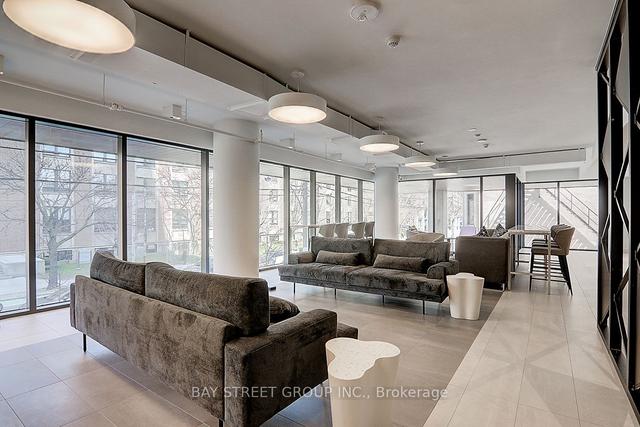 2905 - 203 College St, Condo with 1 bedrooms, 2 bathrooms and 0 parking in Toronto ON | Image 25