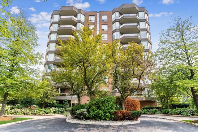 301 - 1903 Pilgrims Way, Condo with 2 bedrooms, 2 bathrooms and 2 parking in Oakville ON | Image 12