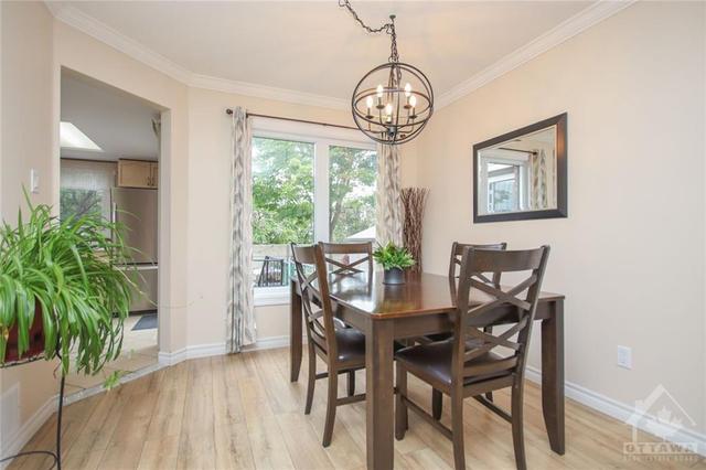 41 Grenadier Way, Townhouse with 3 bedrooms, 3 bathrooms and 4 parking in Ottawa ON | Image 8