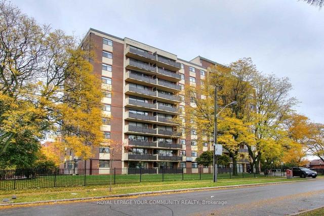 901 - 5 Frith Rd, Condo with 2 bedrooms, 2 bathrooms and 1 parking in Toronto ON | Image 1