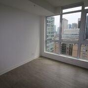 2004 - 30 Nelson St E, Condo with 2 bedrooms, 2 bathrooms and 1 parking in Toronto ON | Image 7