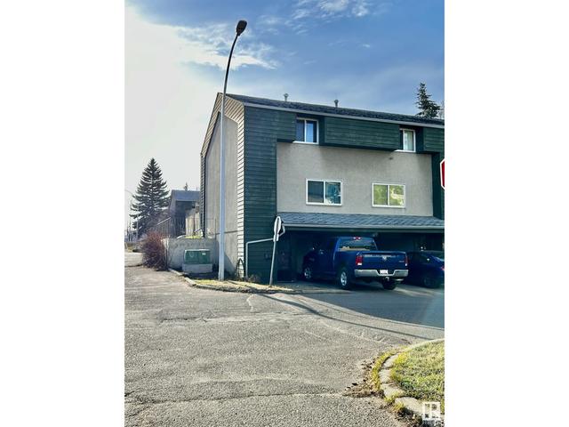 750 Abbottsfield Rd Nw, House attached with 3 bedrooms, 1 bathrooms and 2 parking in Edmonton AB | Image 1