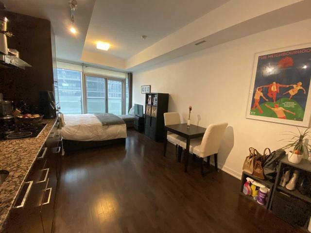1708 - 12 York St, Condo with 0 bedrooms, 1 bathrooms and 0 parking in Toronto ON | Image 5