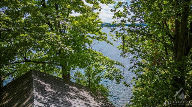 773 North Shore Road, House detached with 2 bedrooms, 1 bathrooms and 3 parking in Rideau Lakes ON | Image 3