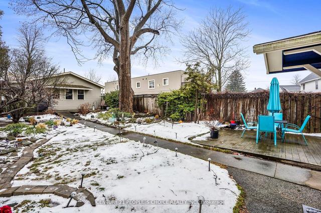 83 Albert St, House detached with 3 bedrooms, 2 bathrooms and 1 parking in St. Catharines ON | Image 4