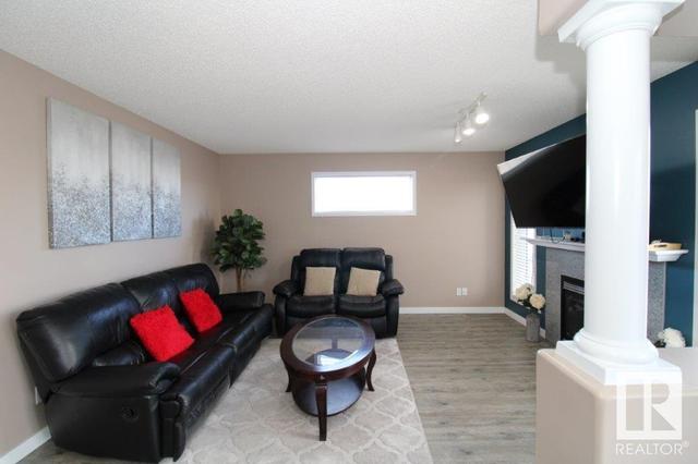 7852 7 Av Sw, House detached with 3 bedrooms, 2 bathrooms and null parking in Edmonton AB | Image 17