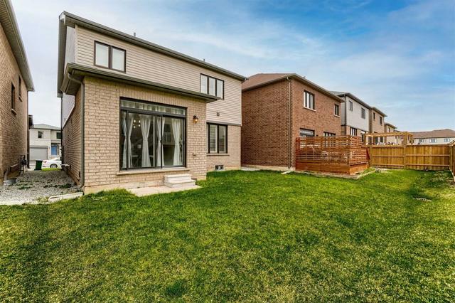 47 Bedrock Dr, House detached with 4 bedrooms, 3 bathrooms and 4 parking in Hamilton ON | Image 27