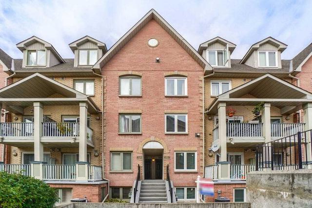 829 - 75 Weldrick Rd E, Townhouse with 2 bedrooms, 2 bathrooms and 1 parking in Richmond Hill ON | Image 1
