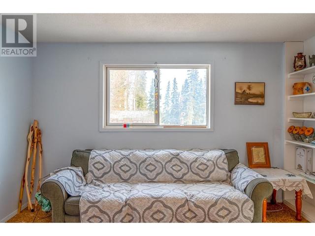 54870 Jardine Loop, House detached with 1 bedrooms, 1 bathrooms and null parking in Bulkley Nechako F BC | Image 10