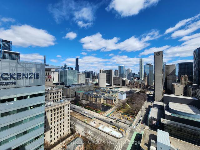 2410 - 215 Queen St W, Condo with 1 bedrooms, 1 bathrooms and 0 parking in Toronto ON | Image 10