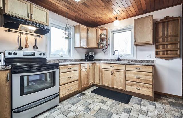1684 Newtonville Rd, House detached with 2 bedrooms, 1 bathrooms and 5 parking in Clarington ON | Image 3