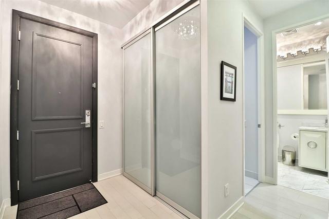3103 - 88 Park Lawn Rd, Condo with 3 bedrooms, 3 bathrooms and 2 parking in Toronto ON | Image 12