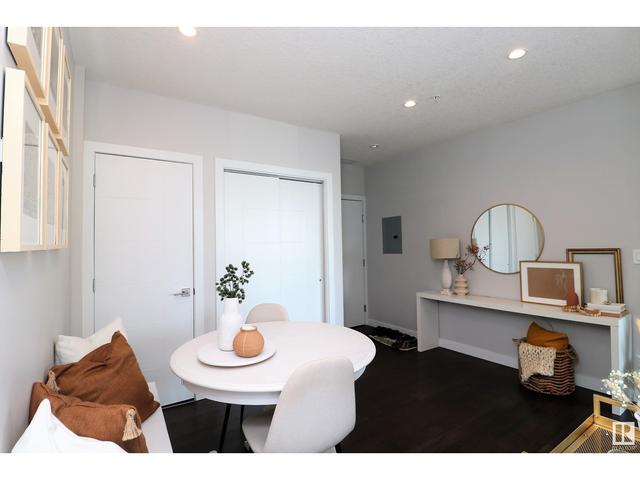 801 - 10238 103 St Nw, Condo with 2 bedrooms, 2 bathrooms and null parking in Edmonton AB | Image 9