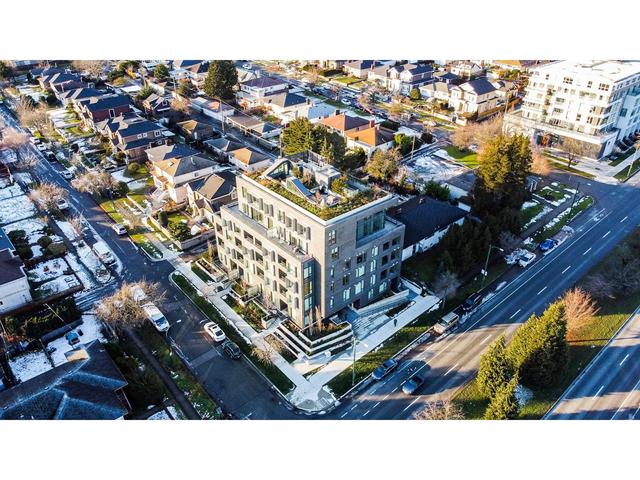 305 - 7777 Cambie Street, Condo with 1 bedrooms, 1 bathrooms and null parking in Vancouver BC | Card Image