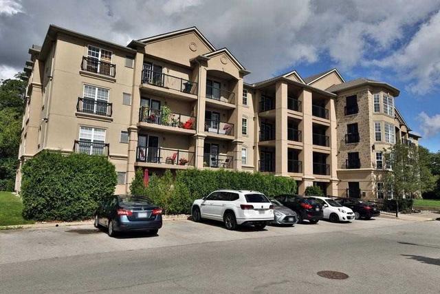 403 - 2075 Appleby Line, Condo with 2 bedrooms, 1 bathrooms and 1 parking in Burlington ON | Card Image