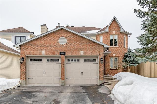 996 Karsh Drive, House detached with 4 bedrooms, 3 bathrooms and 4 parking in Ottawa ON | Image 1