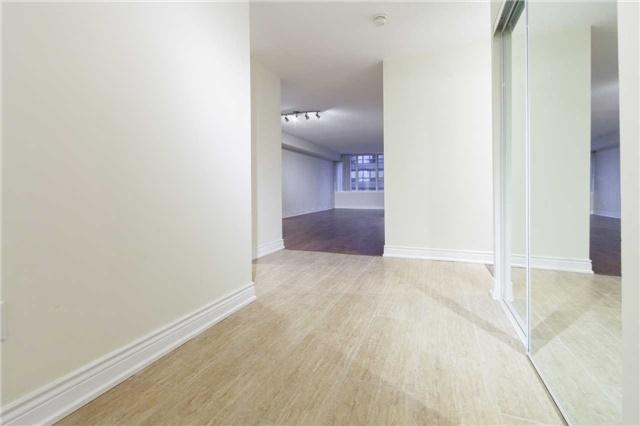 1206 - 45 Carlton St, Condo with 2 bedrooms, 2 bathrooms and 1 parking in Toronto ON | Image 14