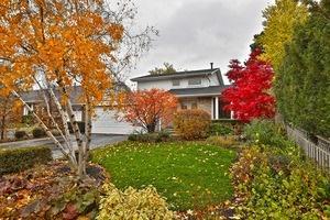 365 Lynn Pl, House detached with 3 bedrooms, 3 bathrooms and 4 parking in Oakville ON | Image 3